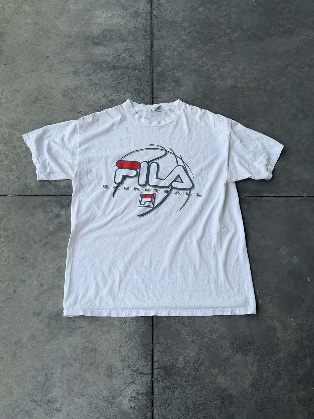 Vintage 90s Fila Basketball Jerry Stackhouse Logo Graphic T-Shirt
